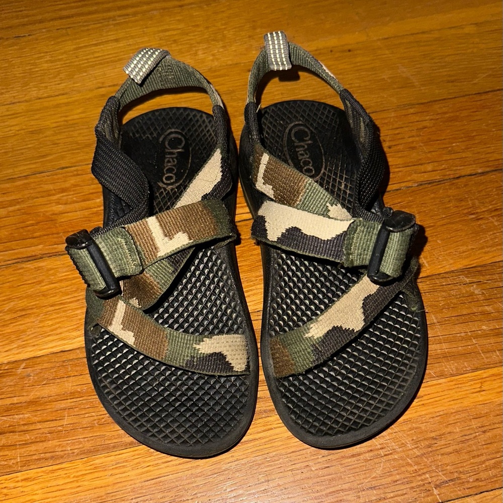 Chaco Kids Black and Camouflage Sandals